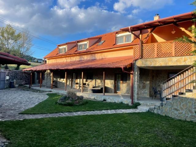 Szoegedi Villa Badacsonytomaj Buitenkant foto