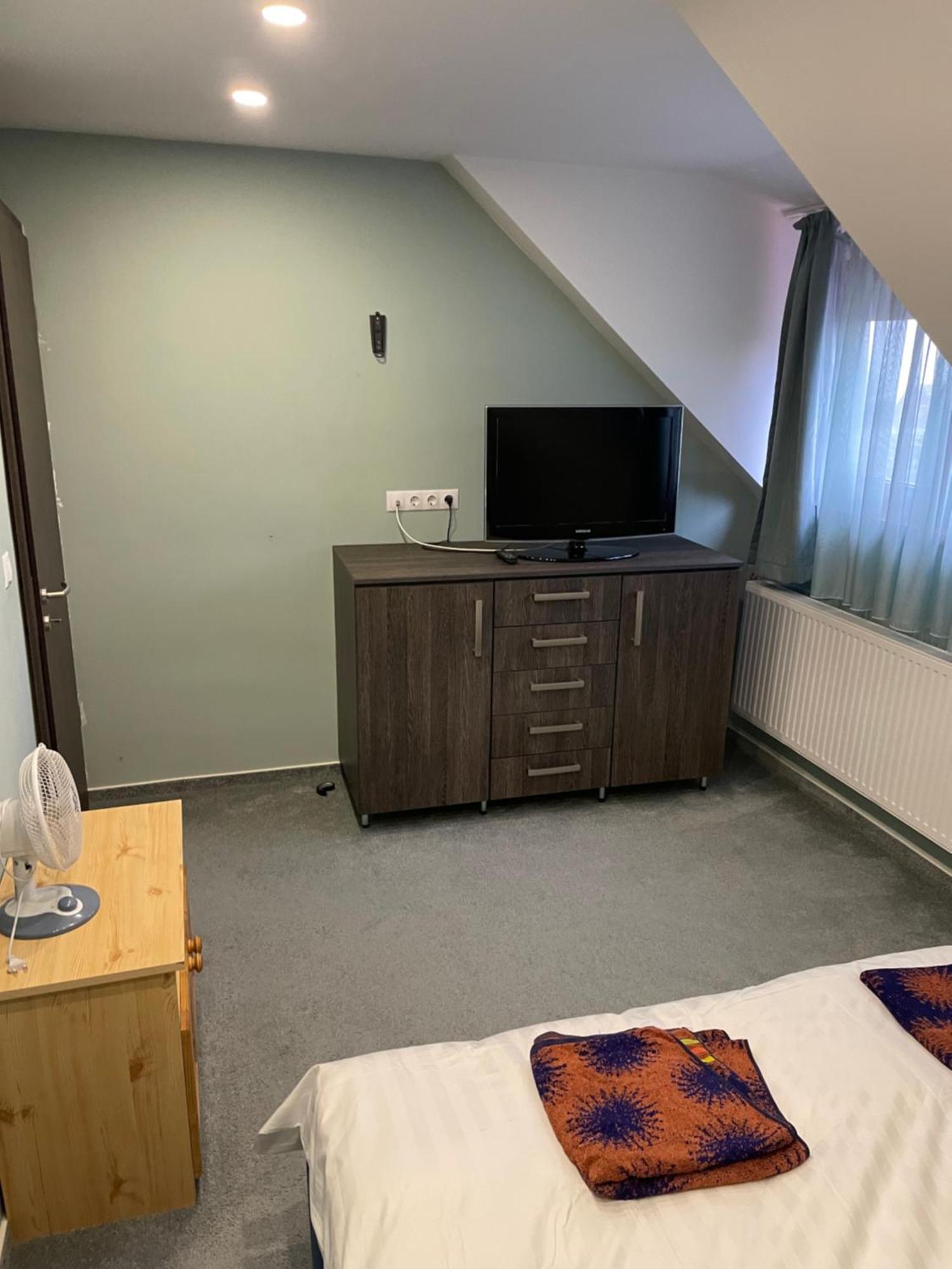 Szoegedi Villa Badacsonytomaj Buitenkant foto