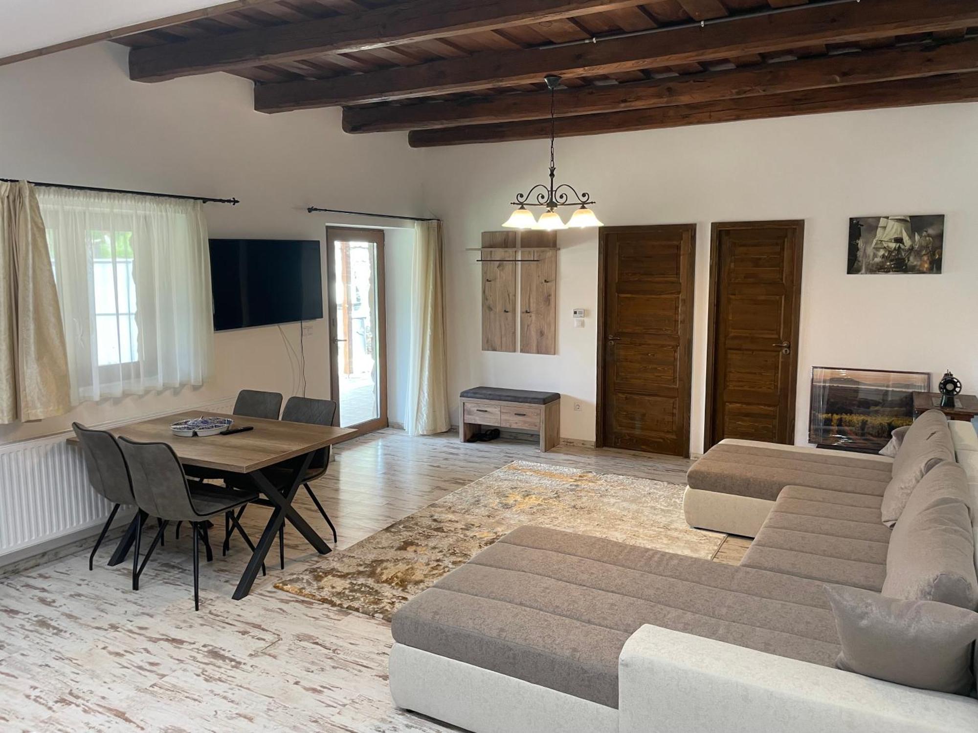Szoegedi Villa Badacsonytomaj Buitenkant foto